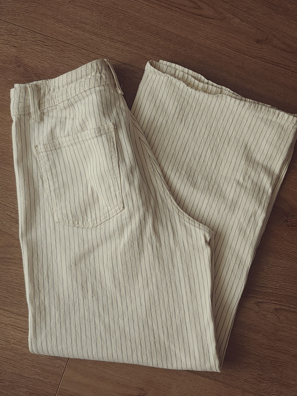Universal Thread Cream Pinstripe Jeans
